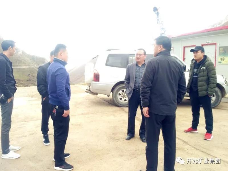 科學發(fā)展 統籌兼顧 穩(wěn)步生產│州、縣國土資源局領導赴興海銅鑫進行年檢